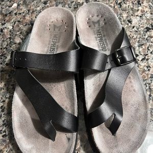 Mephisto Helen black sz 39 (us9) Sandal